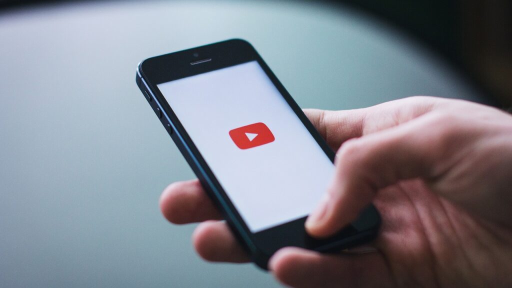 YouTubeで会社紹介動画を配信するべき理由とは？